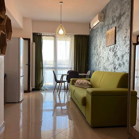 Studios & Apartments Palas By Glam At Lazar Towers 雅西 外观 照片