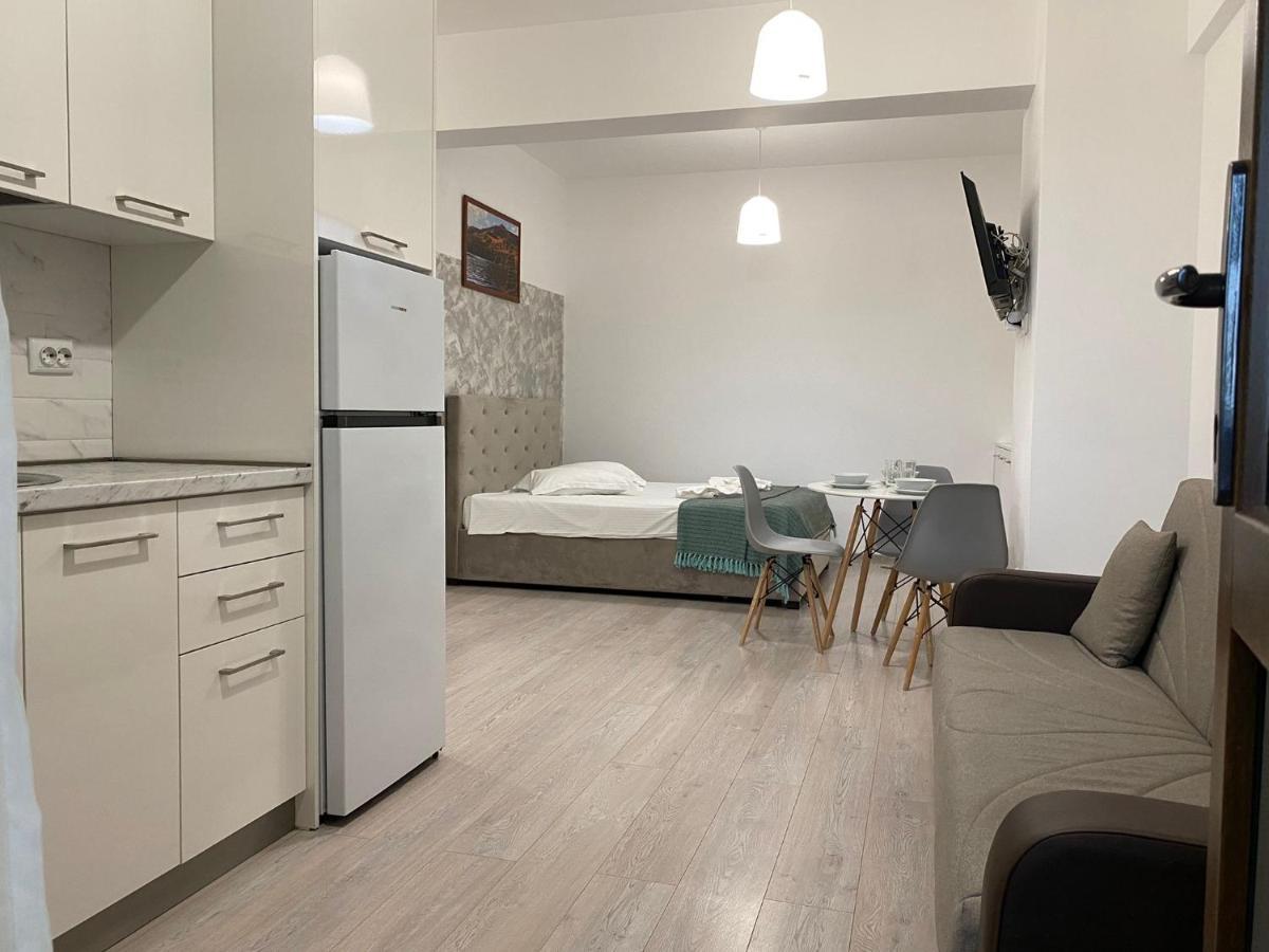 Studios & Apartments Palas By Glam At Lazar Towers 雅西 外观 照片
