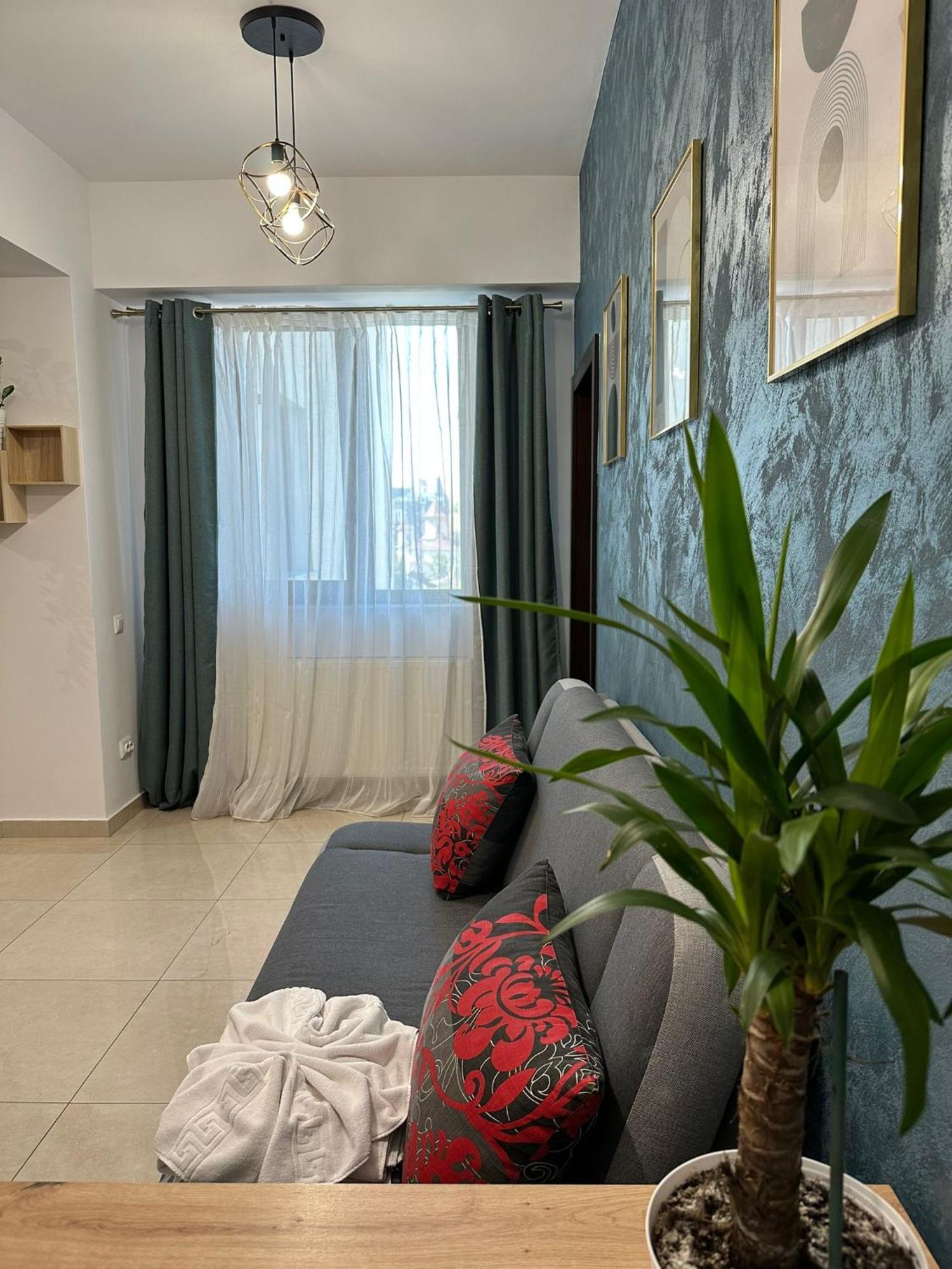 Studios & Apartments Palas By Glam At Lazar Towers 雅西 外观 照片