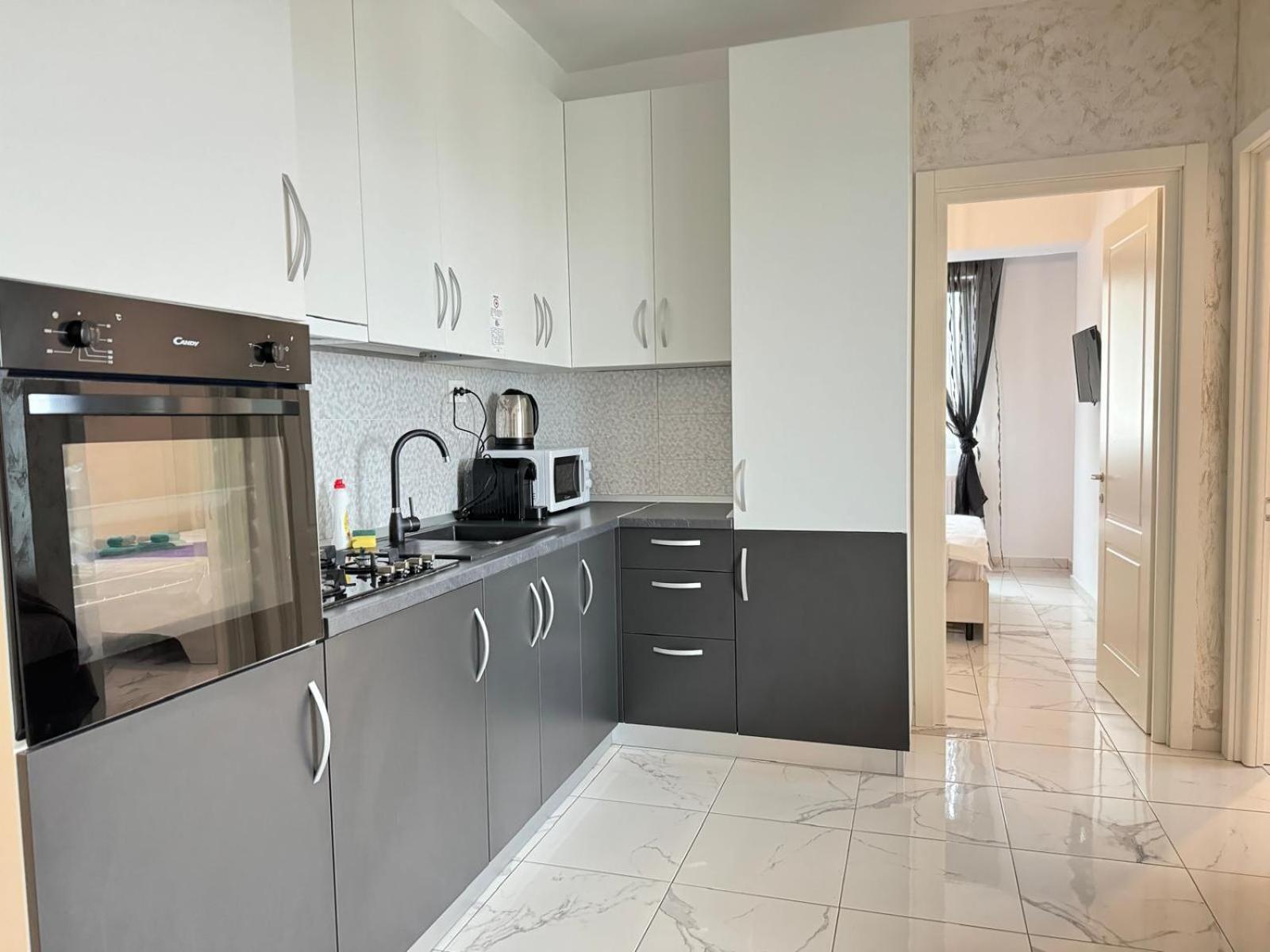 Studios & Apartments Palas By Glam At Lazar Towers 雅西 外观 照片