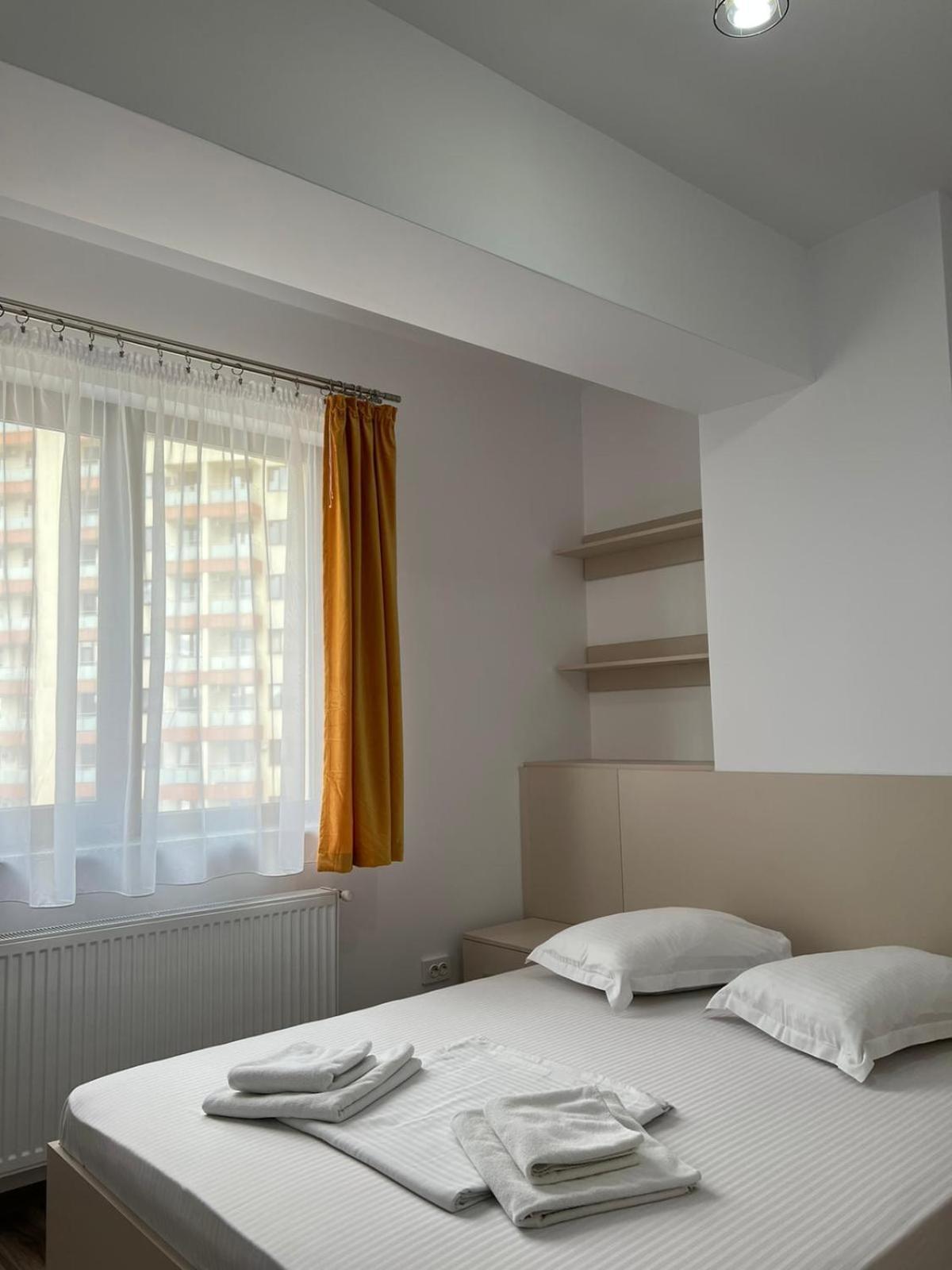 Studios & Apartments Palas By Glam At Lazar Towers 雅西 外观 照片