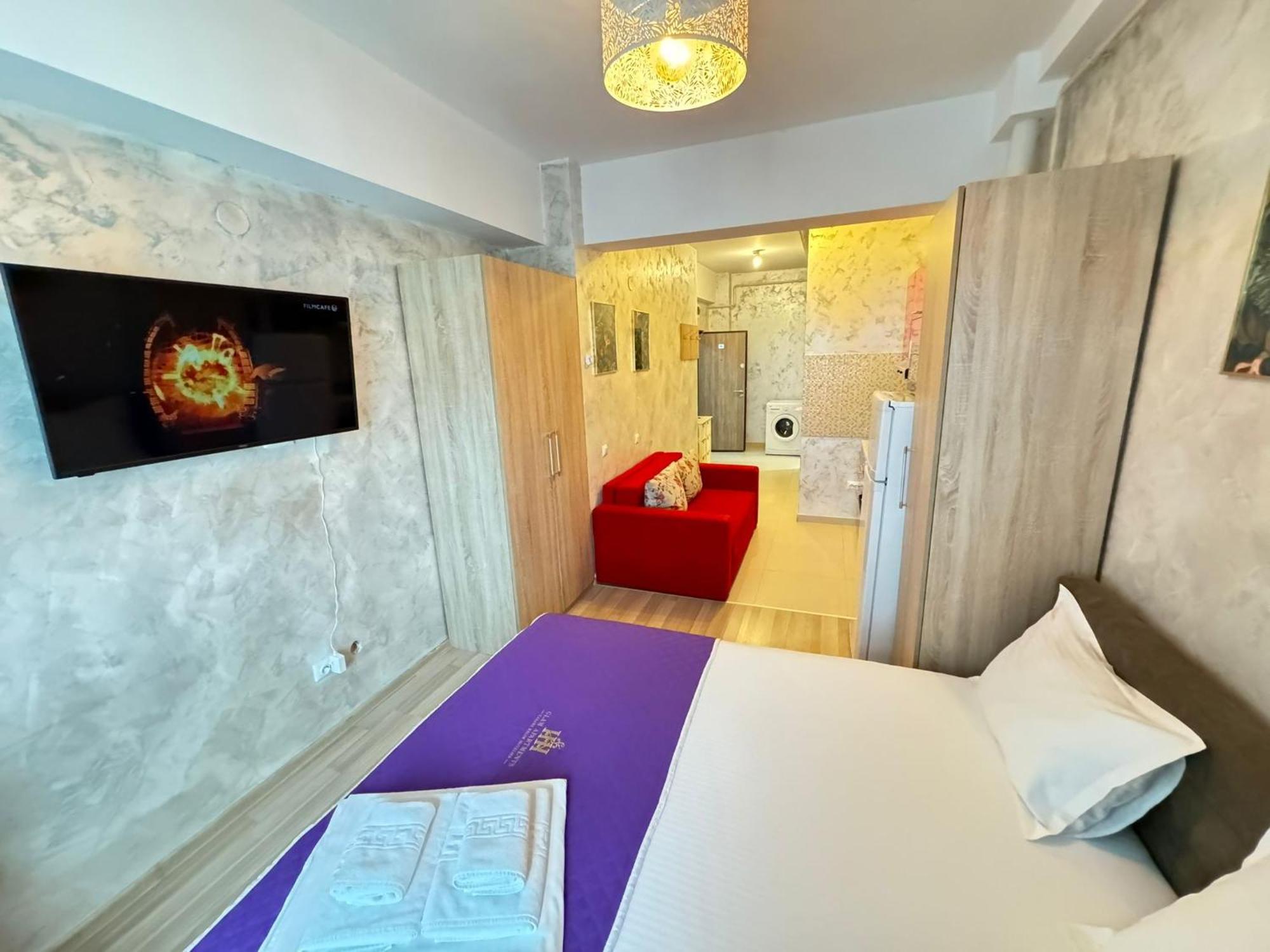 Studios & Apartments Palas By Glam At Lazar Towers 雅西 外观 照片